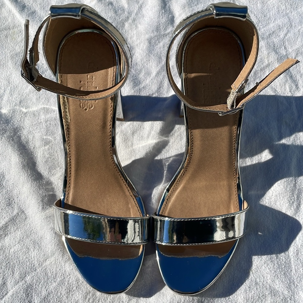 Vintage Charlotte Russe Metallic Silver Block Heels Ankle Strap Size 7 - Picture 5 of 15